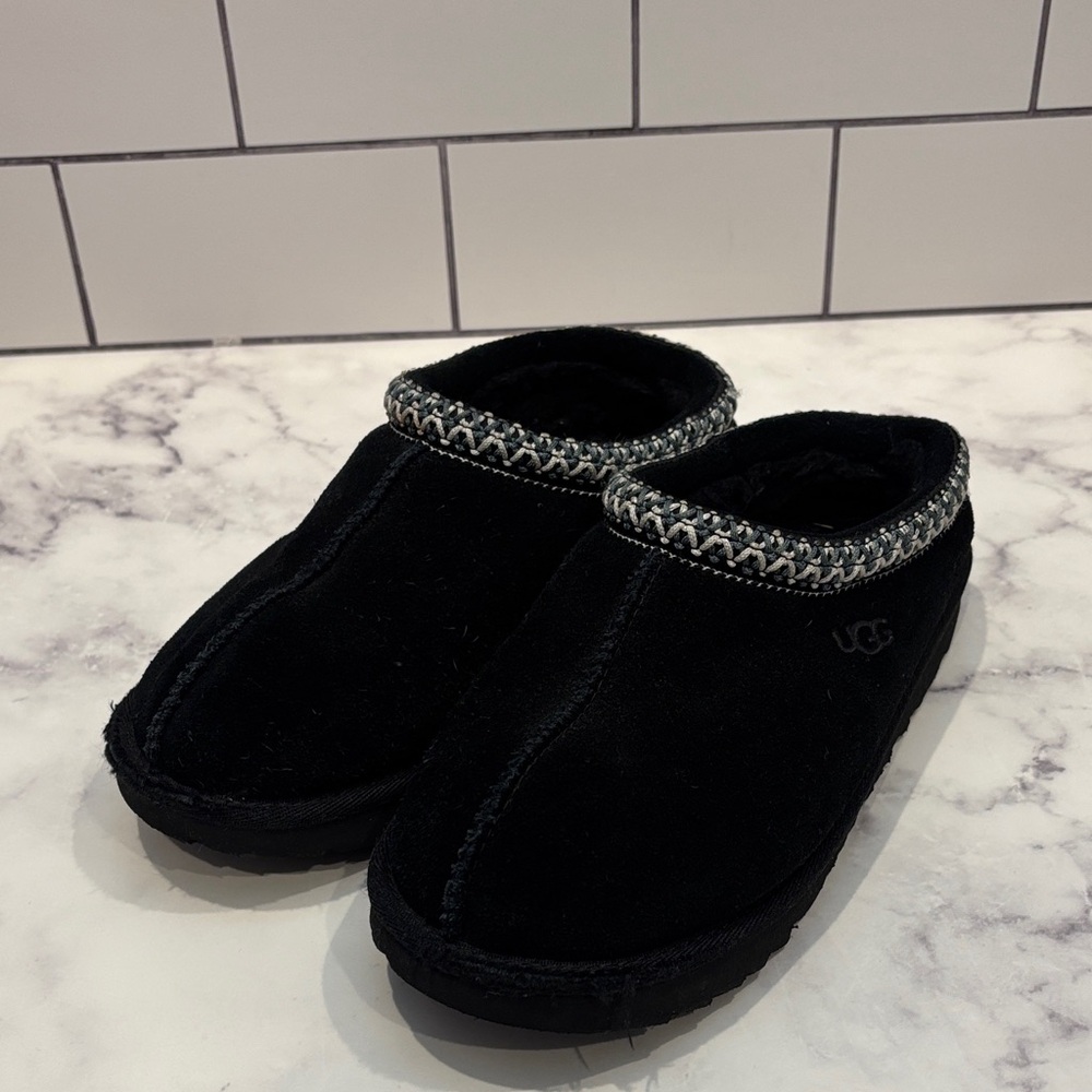 Kids UGG Black Slippers with Woven Trim